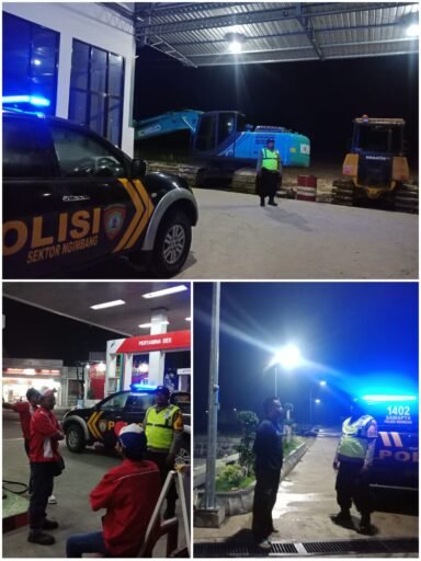 Polsek Ngimbang Gelar Patroli Siskamtibmas Wujudkan Keamanan Bersama Di Daerah Rawan Kriminal