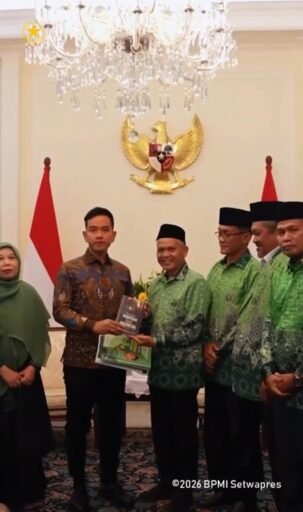 *WAPRES GIBRAN TERIMA AUDIENSI PGM, KOMITKAN KUALITAS DAN KESEJAHTERAAN GURU MADRASAH*