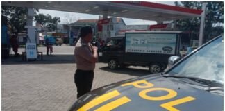 Personil Polsek Ngimbang Intensifkan Patroli Di Obvit Guna Cegah Kriminalitas di Siang Hari