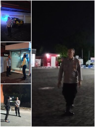 Guna Cegah Dan Daya Tangkal 4C personil Polsek Ngimbang Gelar Patroli Blue Light Di Daerah Rawan Kriminal