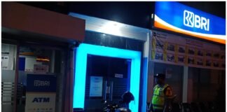 Polsek Ngimbang Gelar Patroli Blue Light Guna Menjaga Siskamtibmas Di wilayah Ngimbang