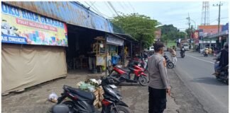 Personil Polsek Ngimbang Intensifkan Patroli Di Obvit Guna Cegah Kriminalitas di Wilayah Ngimbang