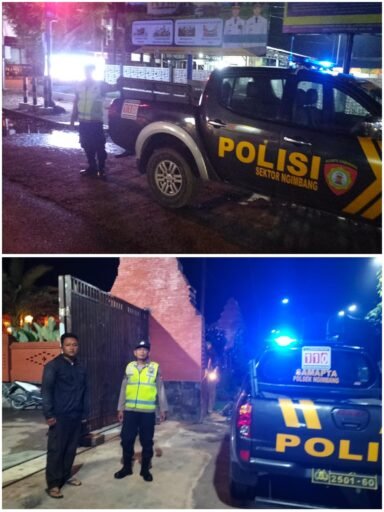 Polsek Ngimbang Gelar Patroli Blue Light Guna Menjaga Siskamtibmas Di Daerah Rawan Kriminal