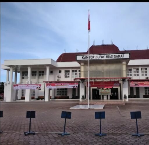 Viral MBG Bermasalah, Bupati Nias Barat Enggan Beri Klarifikasi ke Wartawan