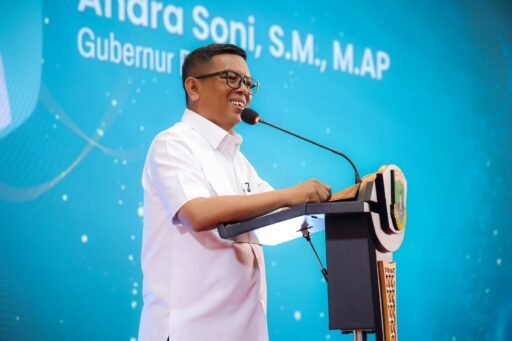 Imbauan Andra Soni: Warga Tak Perlu Panic Buying, Harga BBM Dipastikan Tetap per 1 April 2026