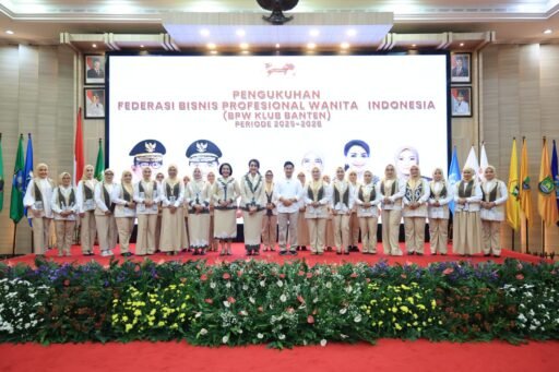 Pengukuhan BPWI Banten, Achmad Dimyati Natakusumah Ajak Perempuan Mandiri Berwirausaha