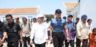 Wagub Banten Dimyati Dampingi Menko AHY Tinjau Penataan Kampung Nelayan di Mauk