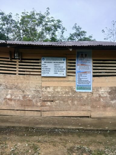 Dilaporkan di kejari Nias selatan dugaan korupsi Dana BOS Kepala SMK Negeri 1 Hilisalawa Ahe Disorot