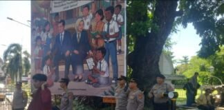 Aksi Unjuk Rasa Hardiknas di Kantor Gubernur NTB Tertib, Polisi Kawal Hingga Dialog Usai