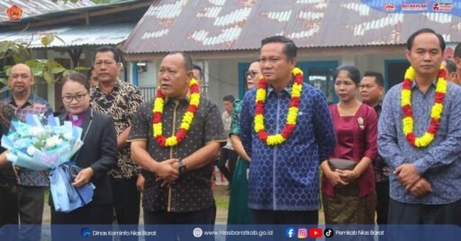 Pelepasan Siswa-Siswi UPTD,SMP.N.1.Lolofitu Moi Bupati Nias Barat Bersama wakil DPRD Menghadiri.