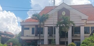 Uji eksepsi dipengadilan agama surabaya tuai tanda tanya,proses dinilai belum maksimal