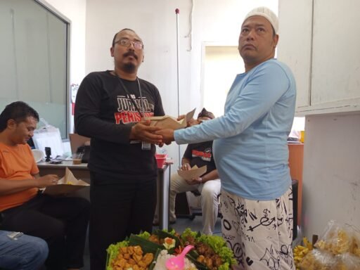 Tasyakuran Kantor Baru Gabungan 12 Media dan KWI, Umar Hayat: Jadi Rumah Kedua Penuh Berkah