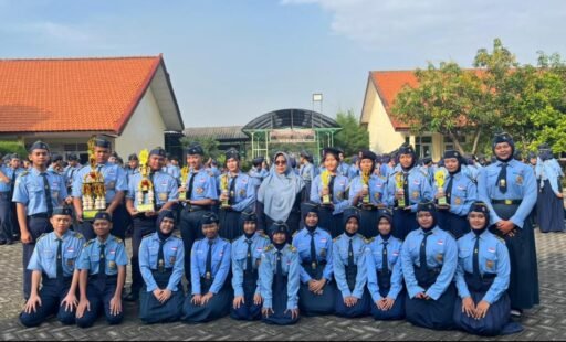 TK Hang Tuah 3, SD Hang Tuah 3 dan SMP Hang Tuah 2 Juarai Drumband UINSA Surabaya