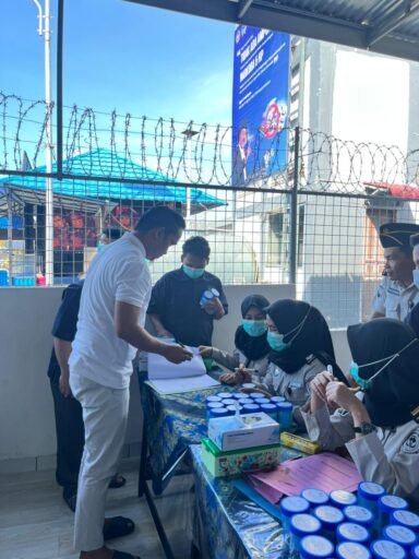 Rutan Kelas I Palembang Gelar Tes Urine WBP dan Pegawai, Seluruh Hasil Negatif Narkoba