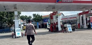 Polsek Ngimbang Gelar Patroli Harkamtibmas Di Obvit Guna Cegah Kriminalitas Dan Premanisme