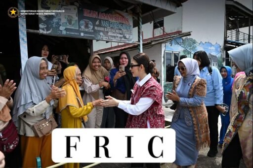 Ibu Selvi Gibran Rakabuming Kunjungi Kampung Wisata Caping Pontianak: Lestarikan Warisan Budaya
