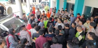 Masyarakat Konawe Utara Geruduk Kantor PLN UP3 Kendari, Tuntut Pertanggungjawaban dan Solusi Nyata