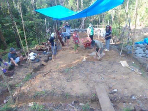 Ketua LSM KCBI Melaporkan Ketua Bumdes Desa lologolu SRG Di Kejari Kota Gunungsitoli.