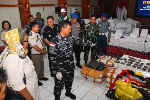KODAERAL X UNGKAP KASUS PENYELUNDUPAN NARKOTIKA DAN KOMODITAS ILEGAL DI JAYAPURA