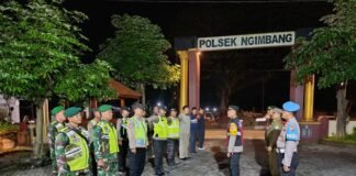 Polsek Ngimbang Gelar Apel Siaga pengamanan Menjelang menjelang Hari Raya Idul Adha 1447 H