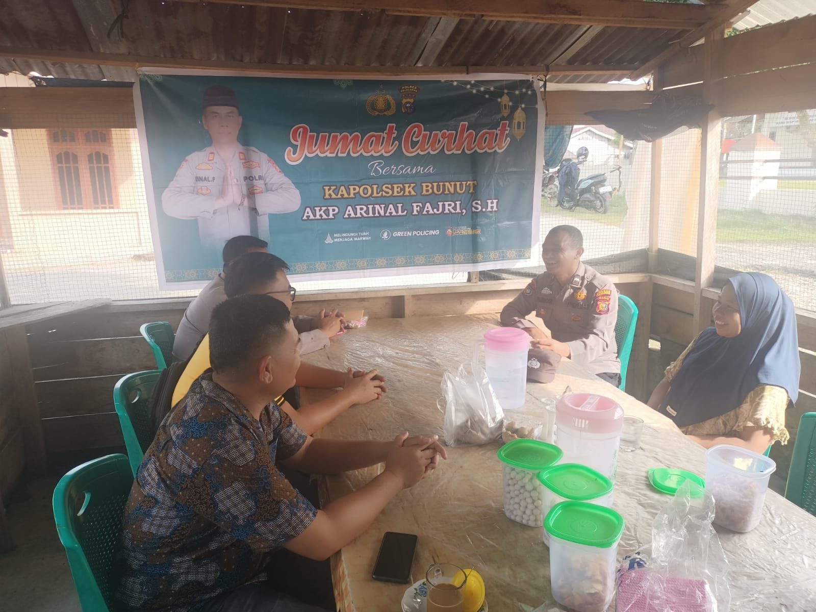 Dekat dengan Masyarakat, Polsek Bunut Gelar Jumat Curhat dan Sampaikan 5 Imbauan Kamtibmas Penting
