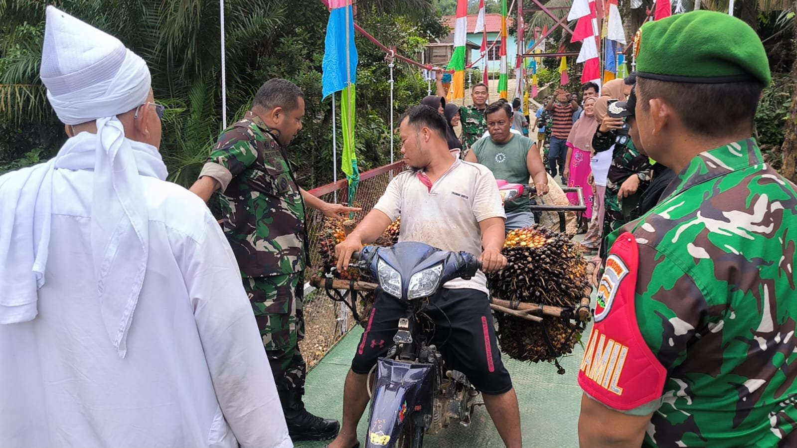 Irdam I/BB Tinjau Langsung KDKMP dan Jembatan Garuda di Labuhanbatu