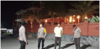 Guna Cegah Dan Daya Tangkal 4C Polsek Ngimbang Gelar Patroli Blue Light Di Daerah Rawan