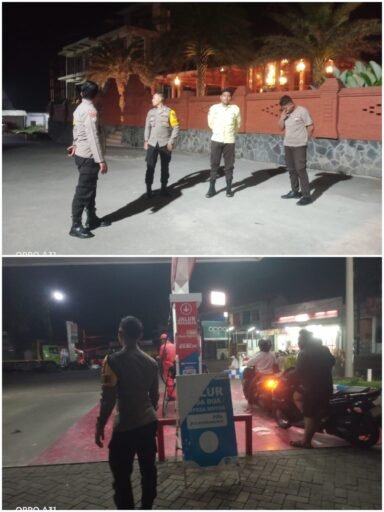 Guna Cegah Dan Daya Tangkal 4C Polsek Ngimbang Gelar Patroli Blue Light Di Daerah Rawan