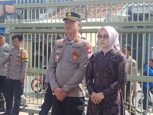 PisahSambut KapolsekCiparay PolrestaBandung AKP Ilmansyah,SE.MH.CPHR Kepada AKP Sugiharto Rudi Hartono,SH.MH