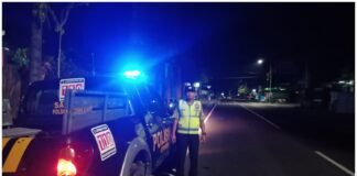 Polsek Ngimbang Gelar Patroli Blue Light Guna Menjaga Siskamtibmas Daerah Rawan Kriminal Di Wilayah Ngimbang