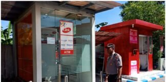 Polsek Ngimbang Gelar Patroli Harkamtibmas Di Obvit Guna Cegah Kriminalitas Dan Premanisme