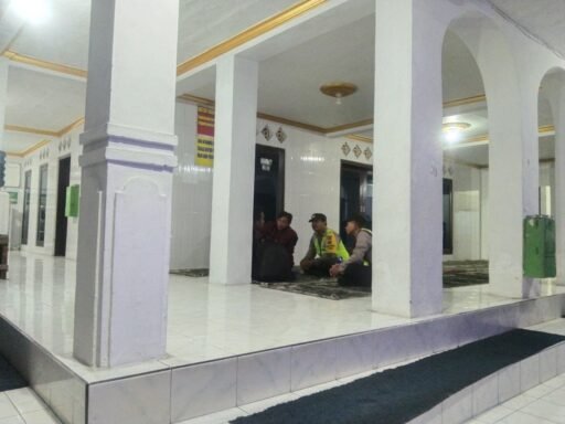 Respon Cepat Laporan Warga, Polsek Pakusari Amankan Pria Terlantar di Sekitar Masjid