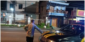 Polsek Ngimbang Gelar Patroli Blue Light Guna Cegah Daya Tangkal 4C Dan Hitam – Hitam