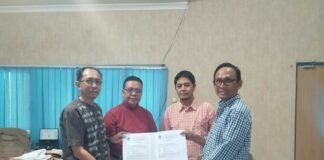 Bawa Misi Transparansi, Jurnalis Bumi Serepat Serasan Efran Resmi Terima Mandat Bentuk FKS Kabupaten PALI