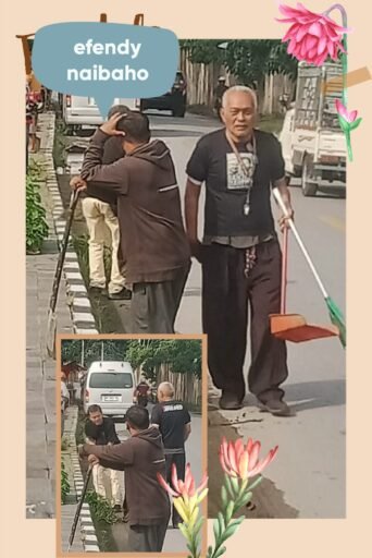 JURNALIS PEDULI LINGKUNGAN TURUT BERSIH BERSIH LINGKUNGAN DI DESA LUMBAN SUHI SUHI TORUAN JURNALIS PEDULI LINGKUNGAN TURUT BERSIH BERSIH LINGKUNGAN DI DESA LUMBAN SUHI SUHI TORUAN