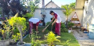Ditpolairud Polda NTB Bersihkan- Tempat Ibadah dan Bantu Alat Kebersihan di Hari Bhayangkara ke-80