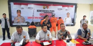 Polda Sumsel Bongkar Sindikat Siber Aktivasi IMEI Ilegal 12 Ribu Ponsel, Empat Tersangka Ditangkap