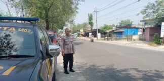 Polsek Ngimbang Gelar Patroli Harkamtibmas Di Obvit Guna Cegah Kriminalitas Dan Premanisme
