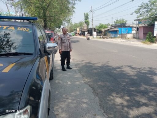 Polsek Ngimbang Gelar Patroli Harkamtibmas Di Obvit Guna Cegah Kriminalitas Dan Premanisme Polsek Ngimbang Gelar Patroli Harkamtibmas Di Obvit Guna Cegah Kriminalitas Dan Premanisme
