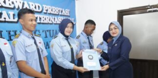 Kapengda Surabaya Yayasan Hang Tuah Berikan Reward Kepada Murid Berprestasi