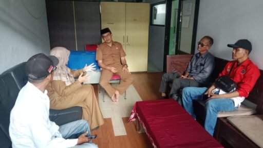 Sebagian Orang Tua Siswa SMPN 1 Purwakarta Soroti Komite Sekolah dan Pola Komunikasi Sebagian Orang Tua Siswa SMPN 1 Purwakarta Soroti Komite Sekolah dan Pola Komunikasi