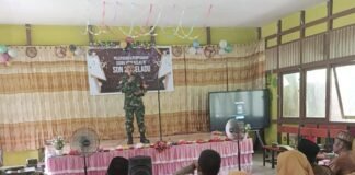 Anggota Koramil 1208-02/Sejangkung Hadiri Pelepasan dan Perpisahan Siswa Sekolah Dasar