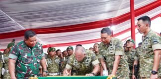 Pangdam I/BB Dampingi Wakasad Kunjungan Kerja ke Yonif 852/ABY