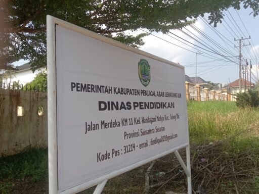 “Meja Pelayanan Kosong di Jam Kerja, Komitmen Pelayanan Publik Dinas Pendidikan PALI Dipertanyakan”. “Meja Pelayanan Kosong di Jam Kerja, Komitmen Pelayanan Publik Dinas Pendidikan PALI Dipertanyakan”.