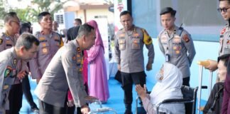 Sentuhan Kasih Bhayangkari Warnai Bakti Sosial dan Kesehatan Hari Bhayangkara Ke-80 di Sumsel