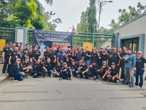 DPC LBH HARIMAU RAYA . Bekasi Aksi Damai usut tuntas segel perusahaan yang melanggar Hukum Ketenagakerjaan DPC LBH HARIMAU RAYA . Bekasi Aksi Damai usut tuntas segel perusahaan yang melanggar Hukum Ketenagakerjaan