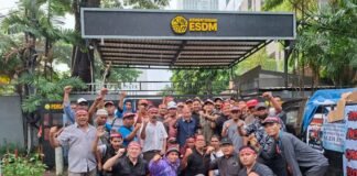 *Dari Kantor ESDM Jakarta: Dr.Fachrul Razi Ancam Demo Aceh Akan Berlanjut Ke Istana*