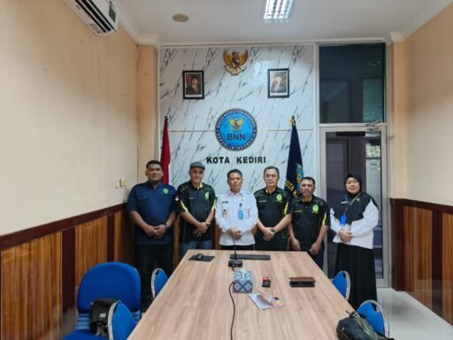 LBH IRO YUDHO WICAKSONO Siapkan Program P4GN dan Rehabilitasi Bersama BNN Kota Kediri LBH IRO YUDHO WICAKSONO Siapkan Program P4GN dan Rehabilitasi Bersama BNN Kota Kediri