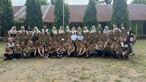 Mahasiswa PBL FKM UNSRI Edukasi CTPS Lewat Program “Pahlawan Tangan Bersih” Ciptakan Generasi Sehat Mahasiswa PBL FKM UNSRI Edukasi CTPS Lewat Program “Pahlawan Tangan Bersih” Ciptakan Generasi Sehat
