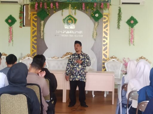 Jadikan Suami Sebagai Imam Sholat Isya Pertama,Istri Makmum,Insya Allah-Tercipta Rumah Tangga Saling Percaya